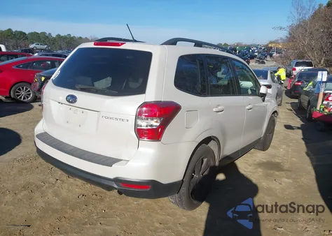 2015 Subaru Forester 2.5I Premium из США, поврежденный, VIN JF2SJADC1FH443365